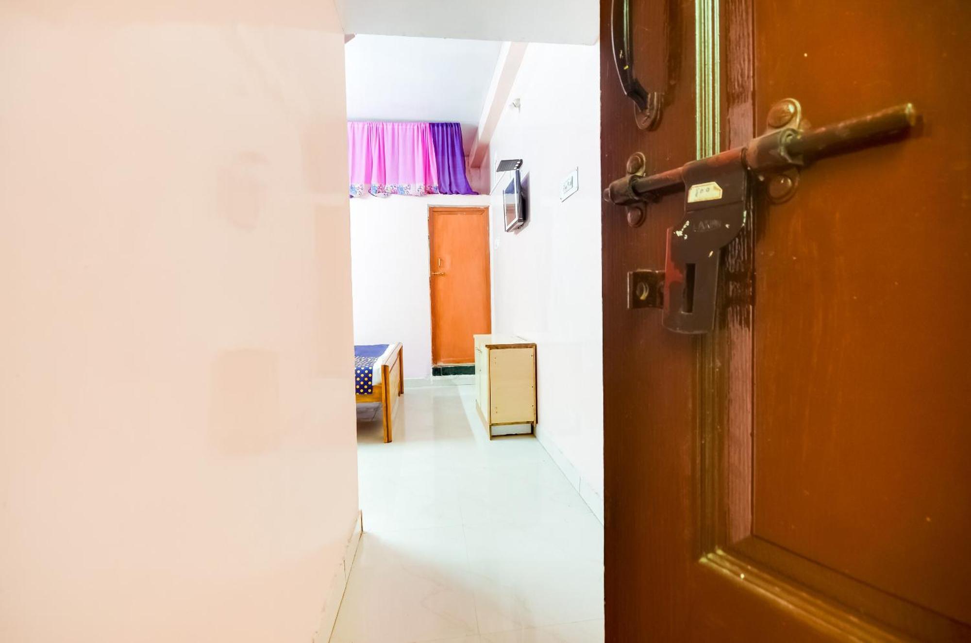 Hotel O Sri Murugan Lodge Coimbatore Luaran gambar