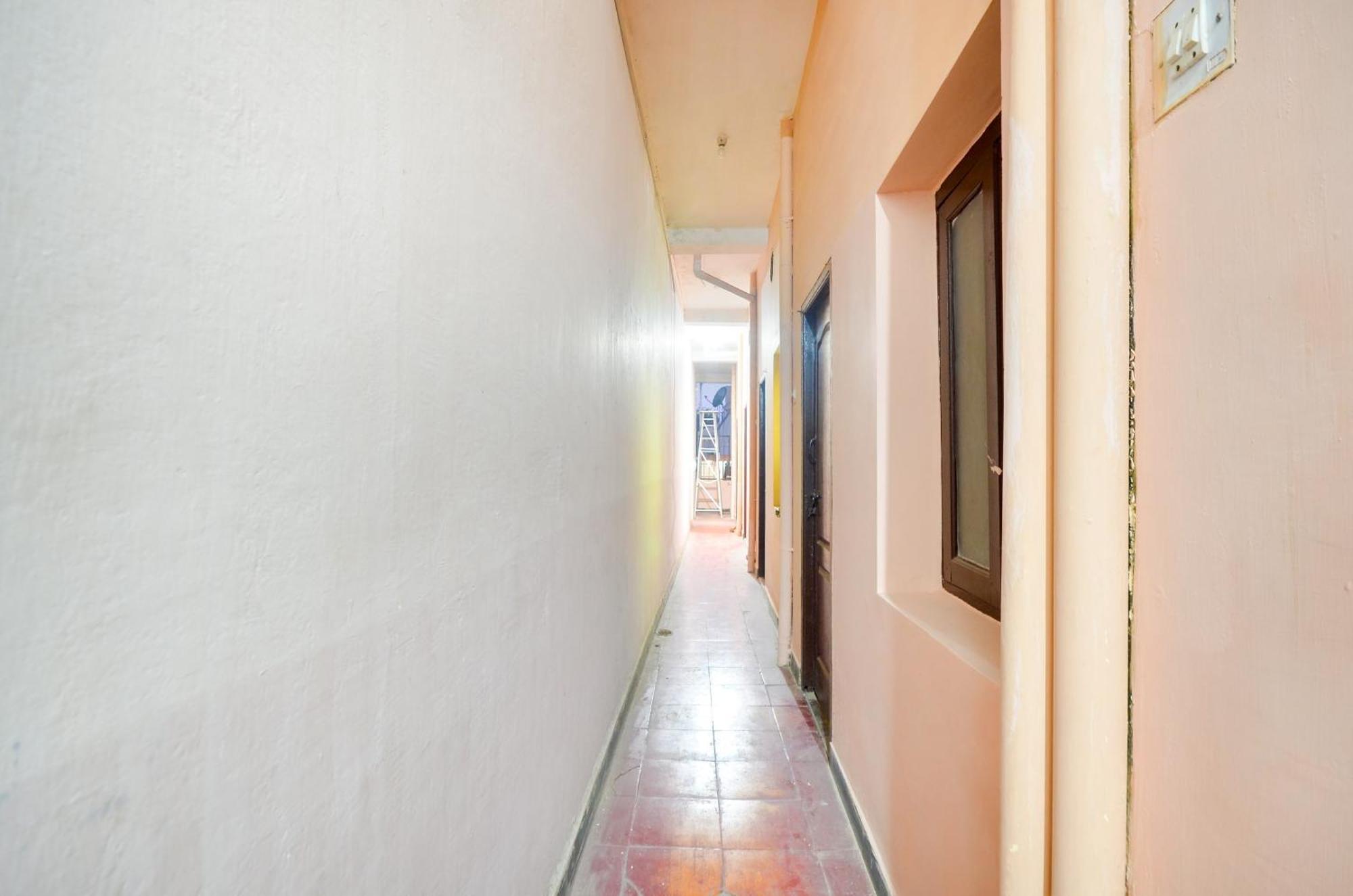 Hotel O Sri Murugan Lodge Coimbatore Luaran gambar